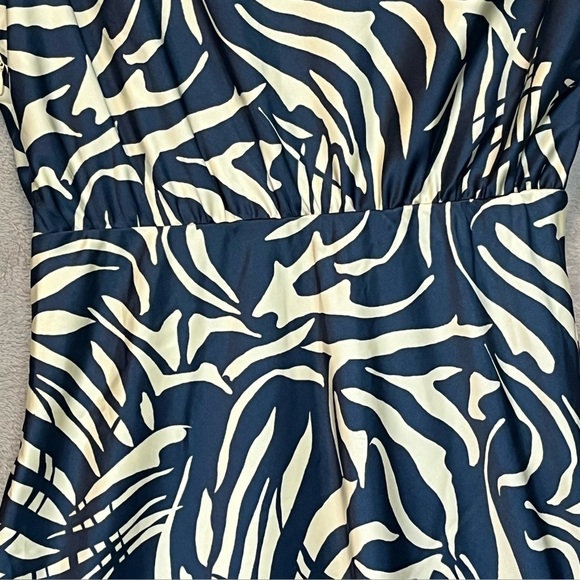 Socialite Midi Dress Blue Cream Geometric Print Bias Cut Size 8 Asymmetric Hem - Picture 11 of 15